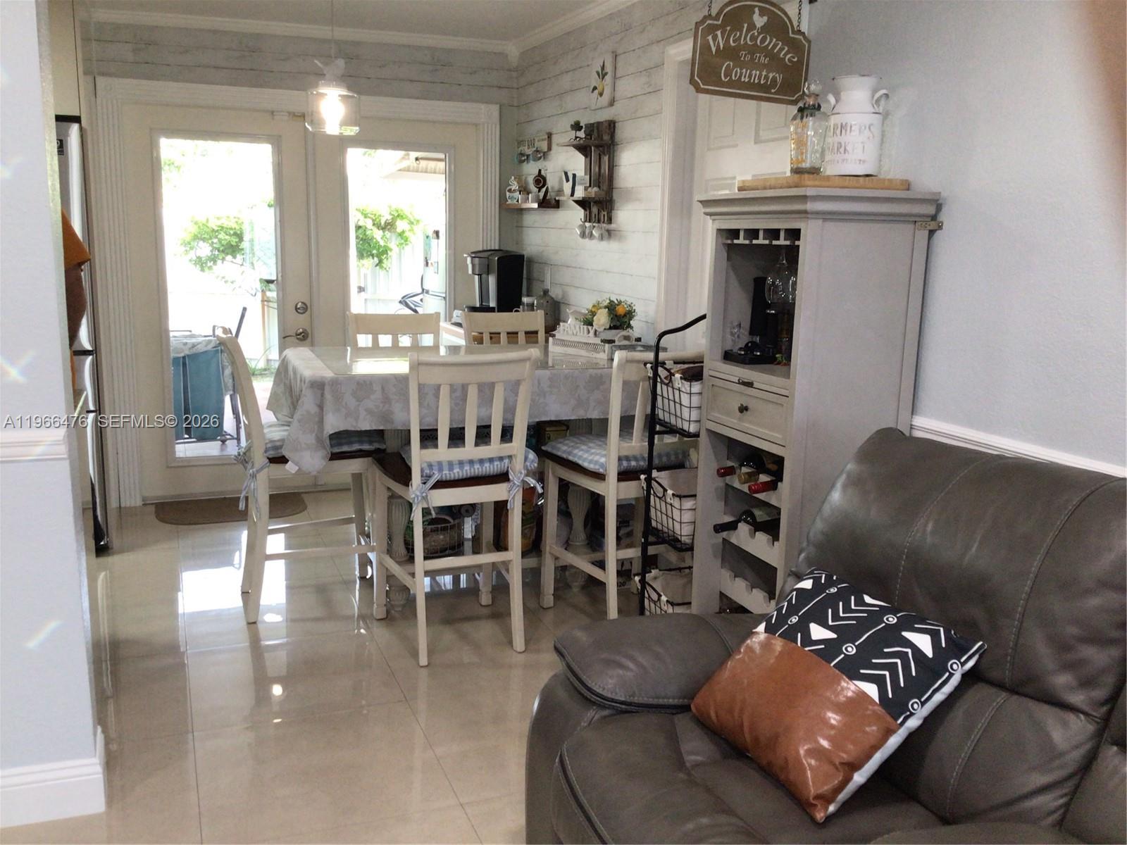 BROADVIEW PARK - Residential