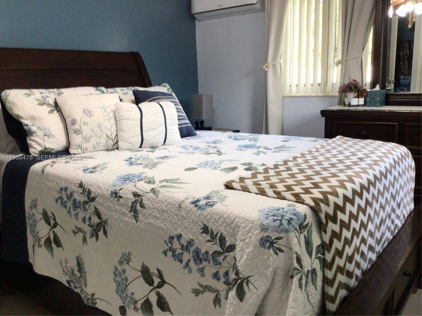 BROADVIEW PARK - Residential