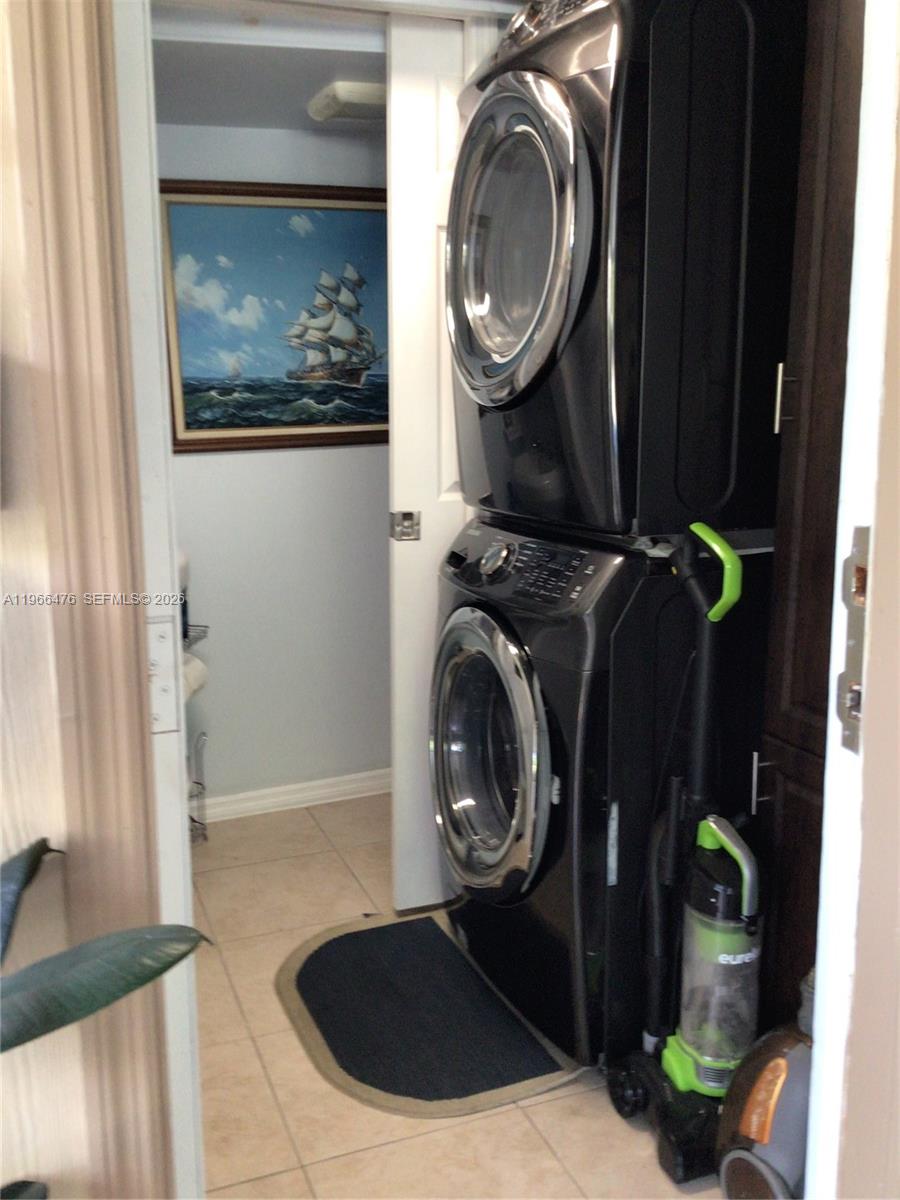 BROADVIEW PARK - Residential