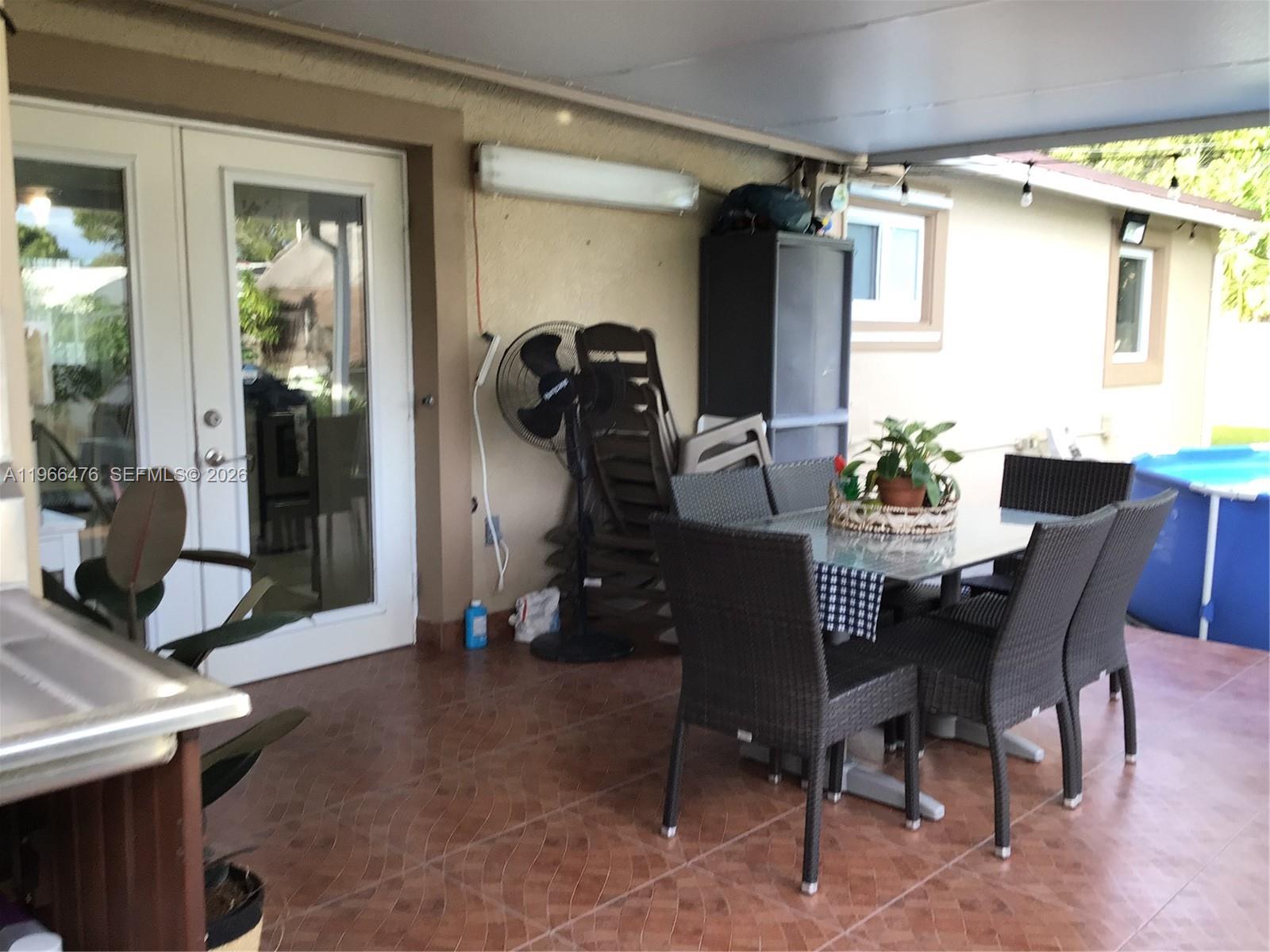 BROADVIEW PARK - Residential