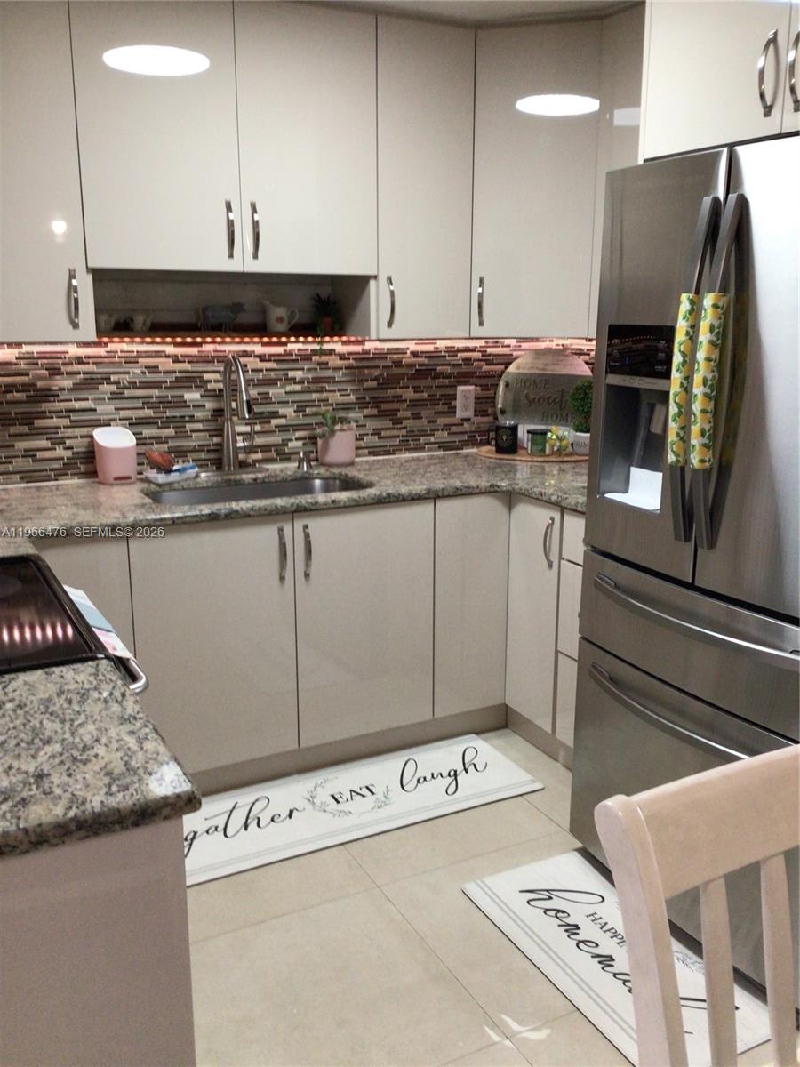 BROADVIEW PARK - Residential