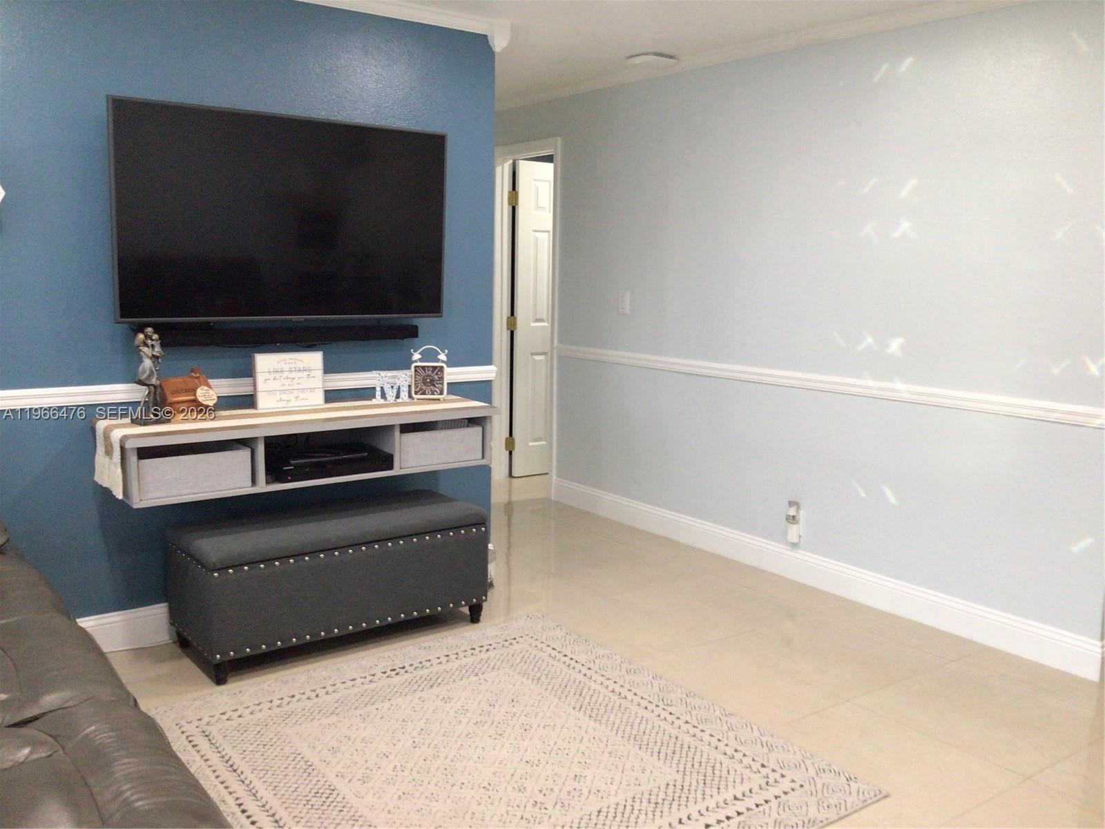 BROADVIEW PARK - Residential