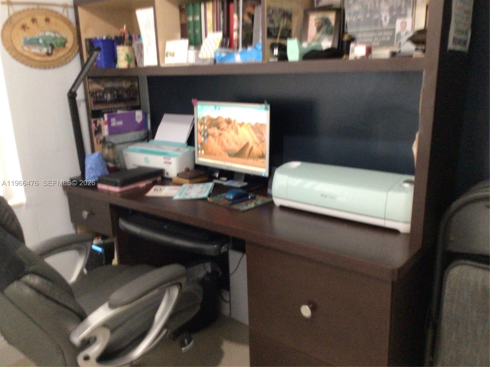 BROADVIEW PARK - Residential