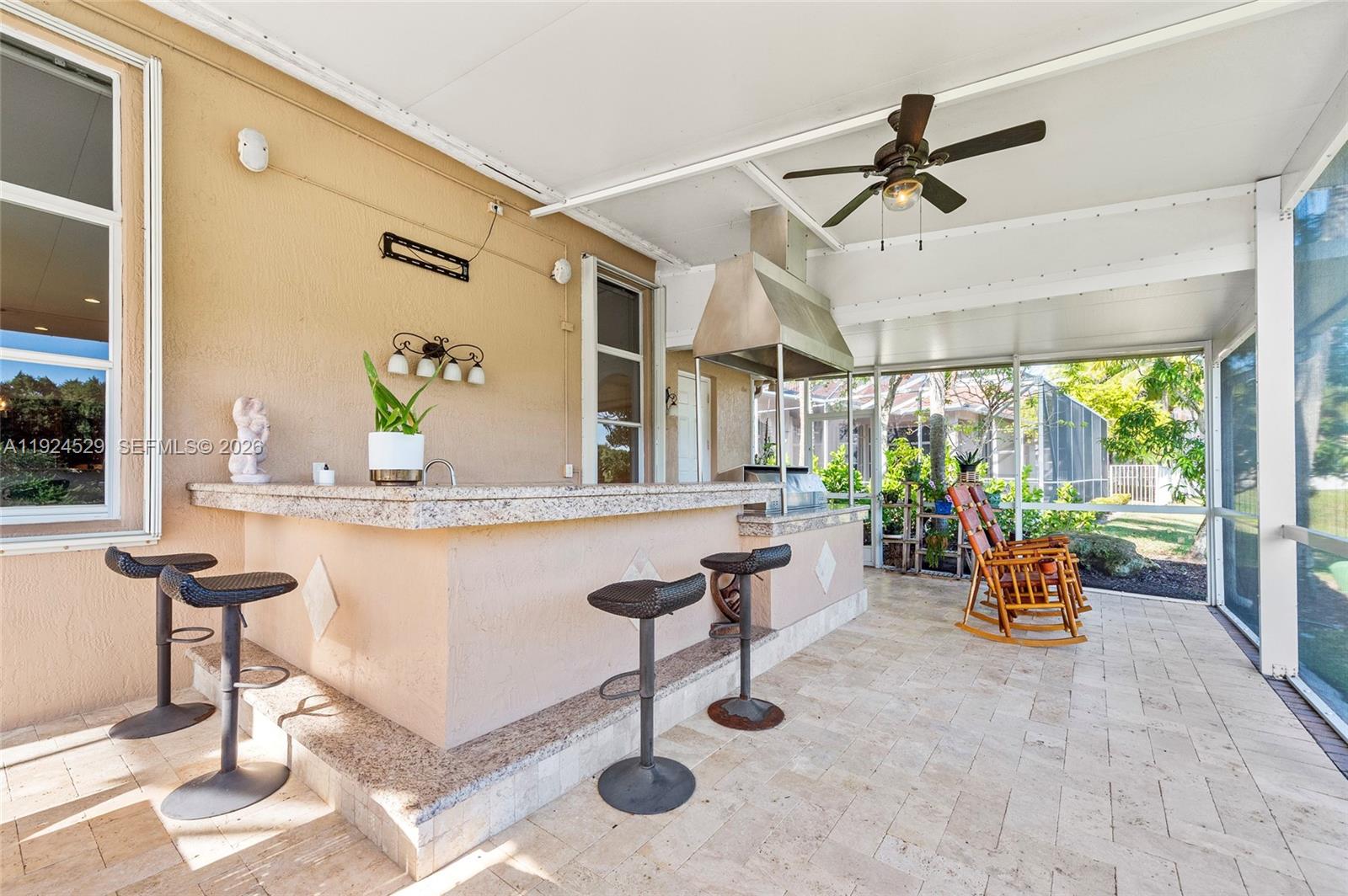 1470 Victoria Isle Dr