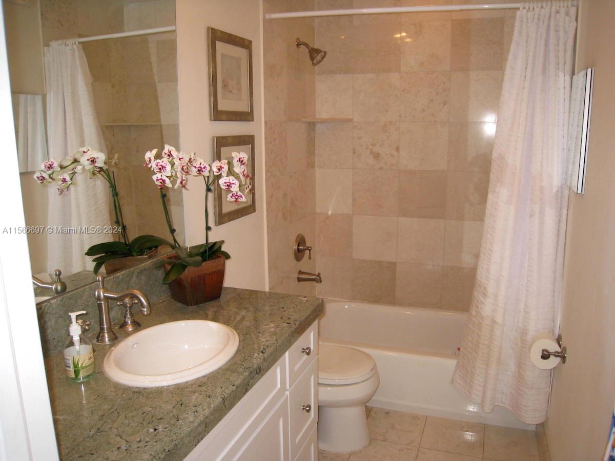 HILLMONT - Residential