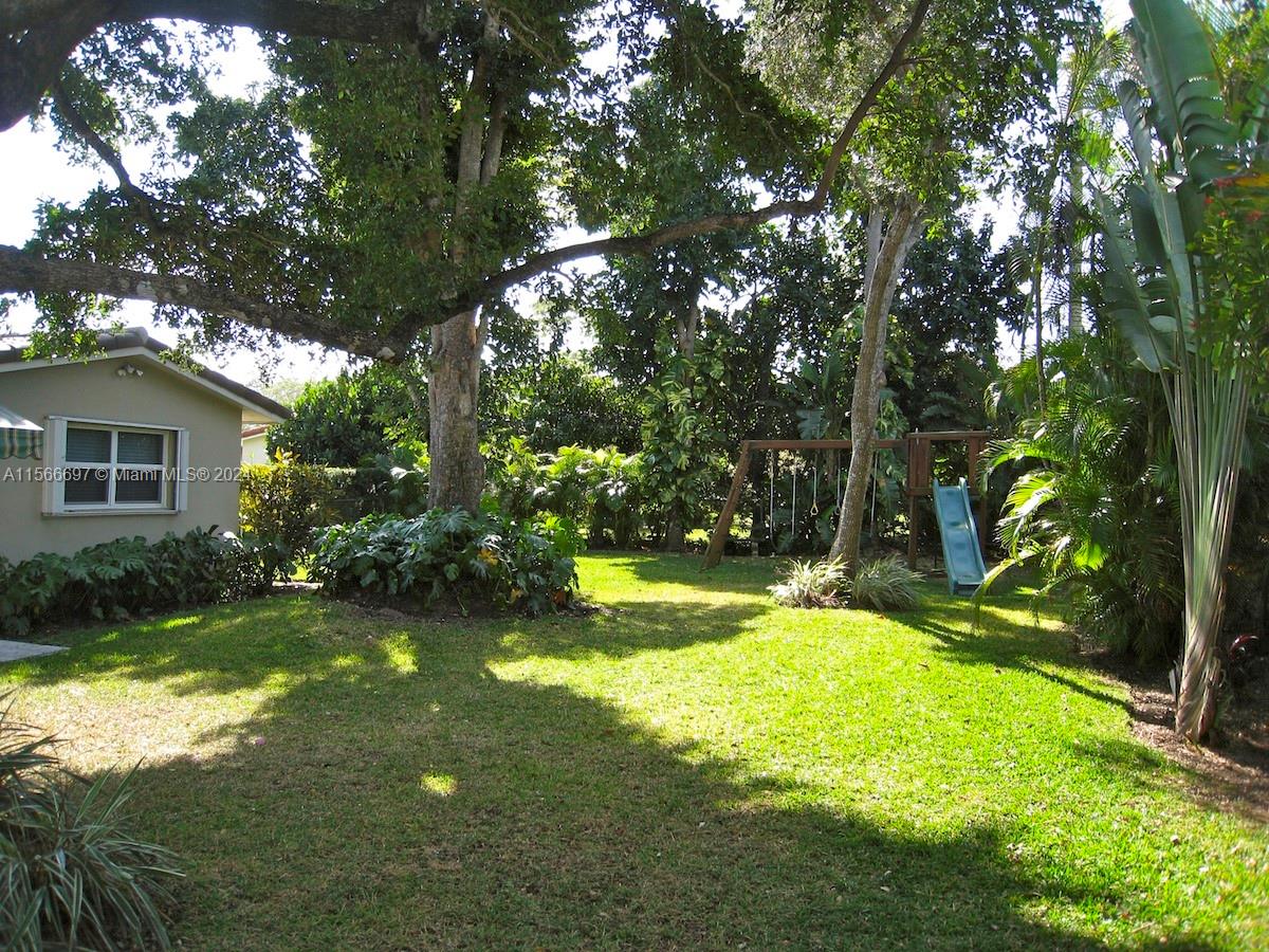 HILLMONT - Residential