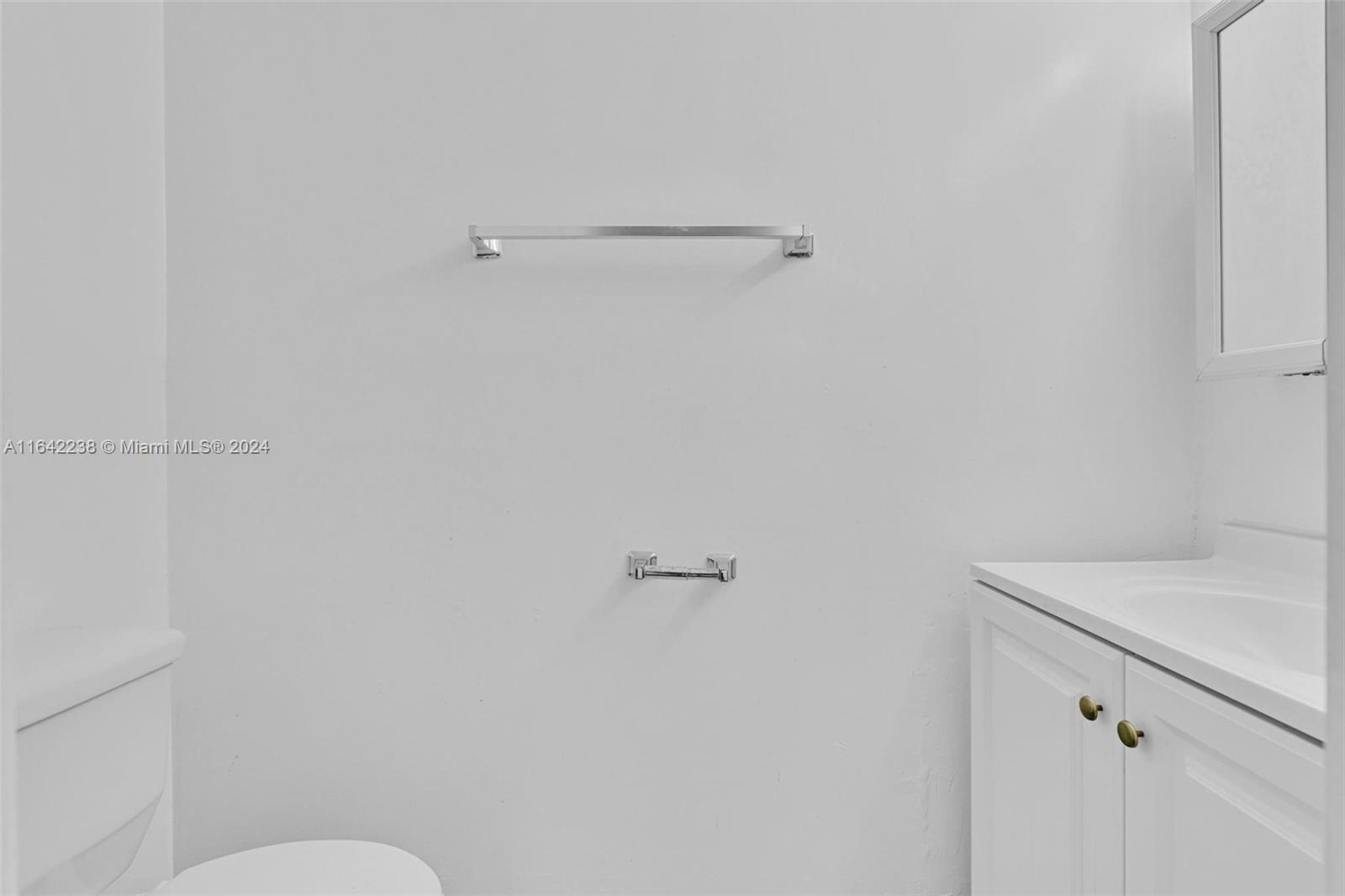 LA CANADIENNE CONDO - Residential