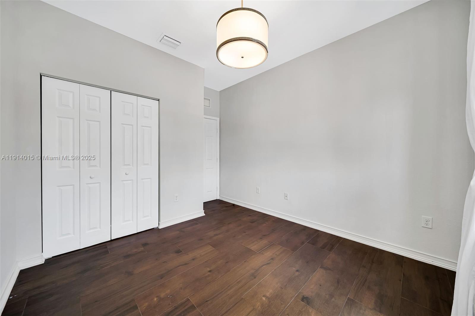 AQUABELLA SECTION ONE - Residential