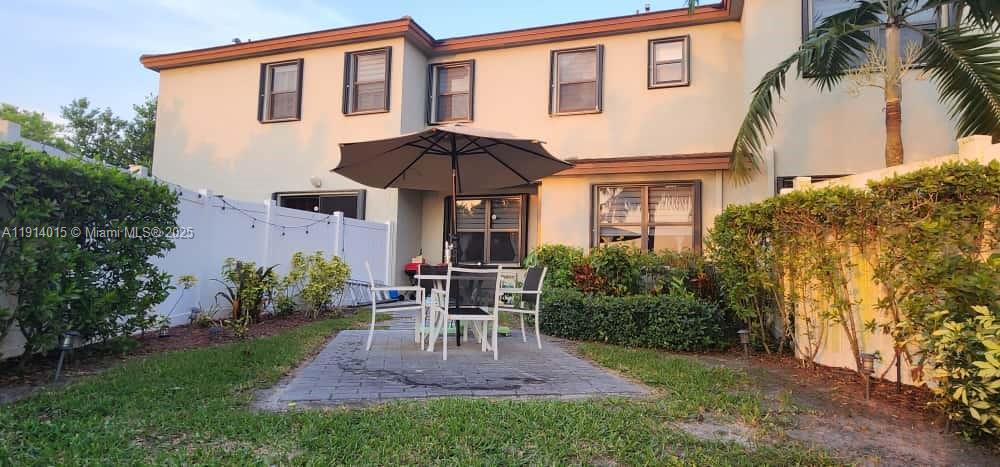 AQUABELLA SECTION ONE - Residential