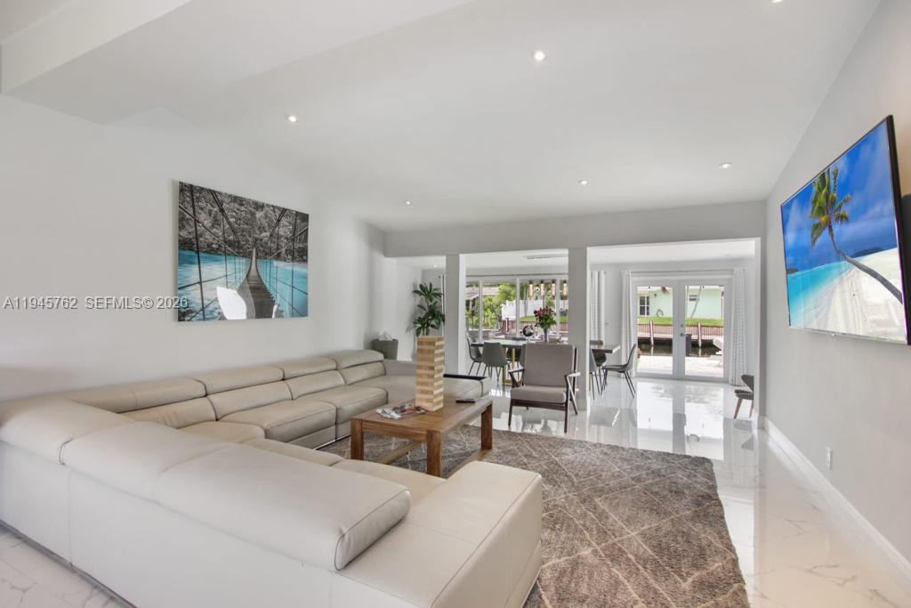 LAUDERDALE ISLES NO 2 - Residential