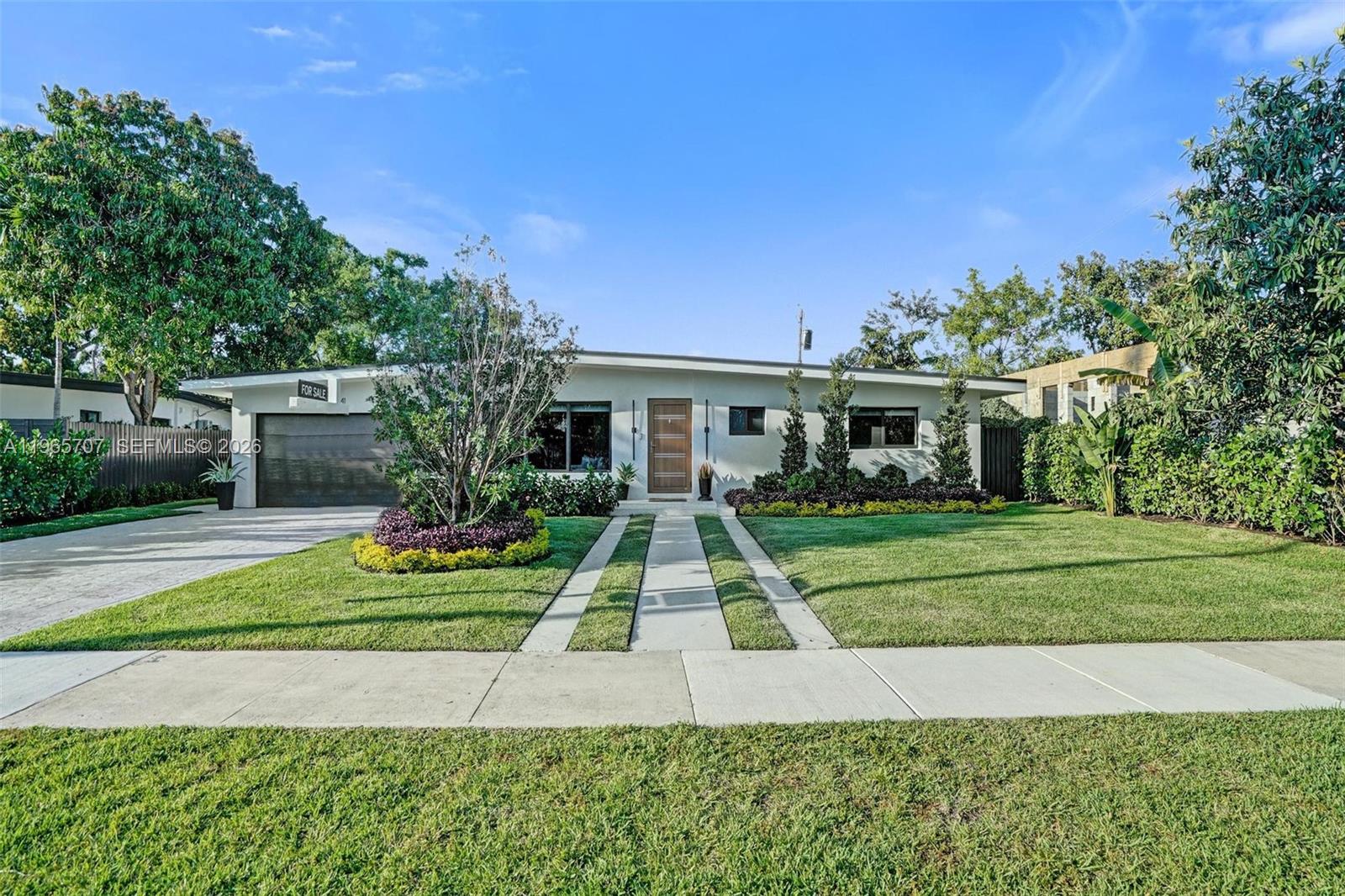 SKY LAKE - Residential