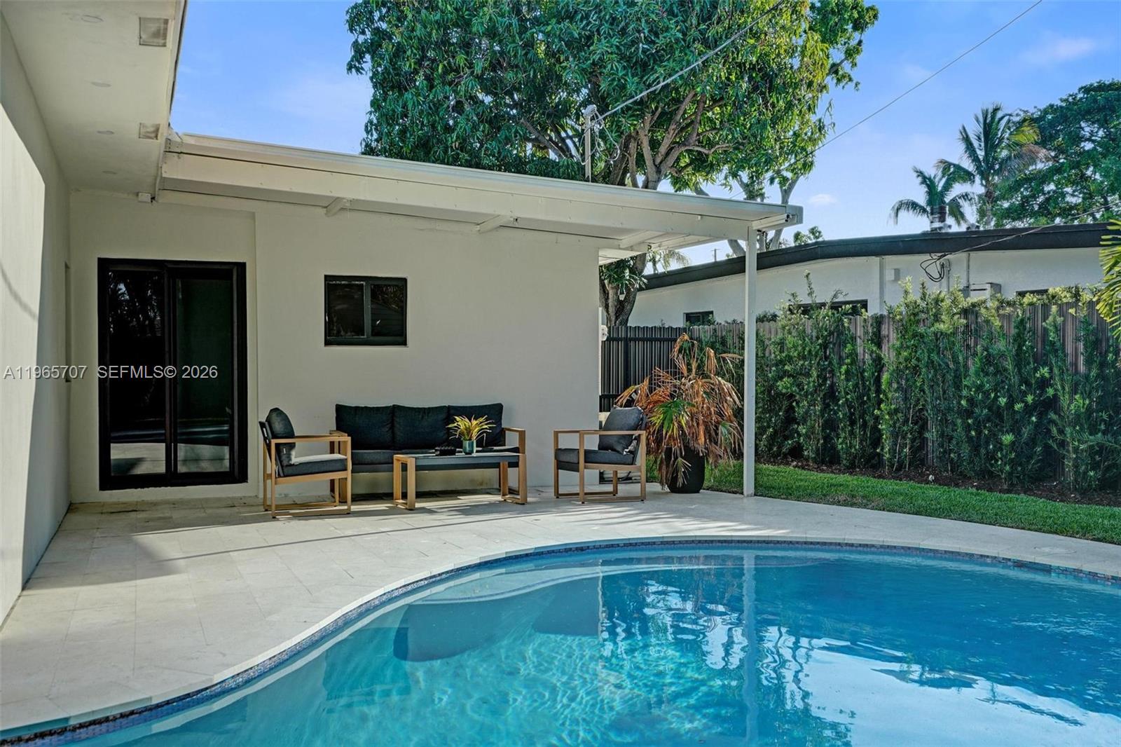 SKY LAKE - Residential