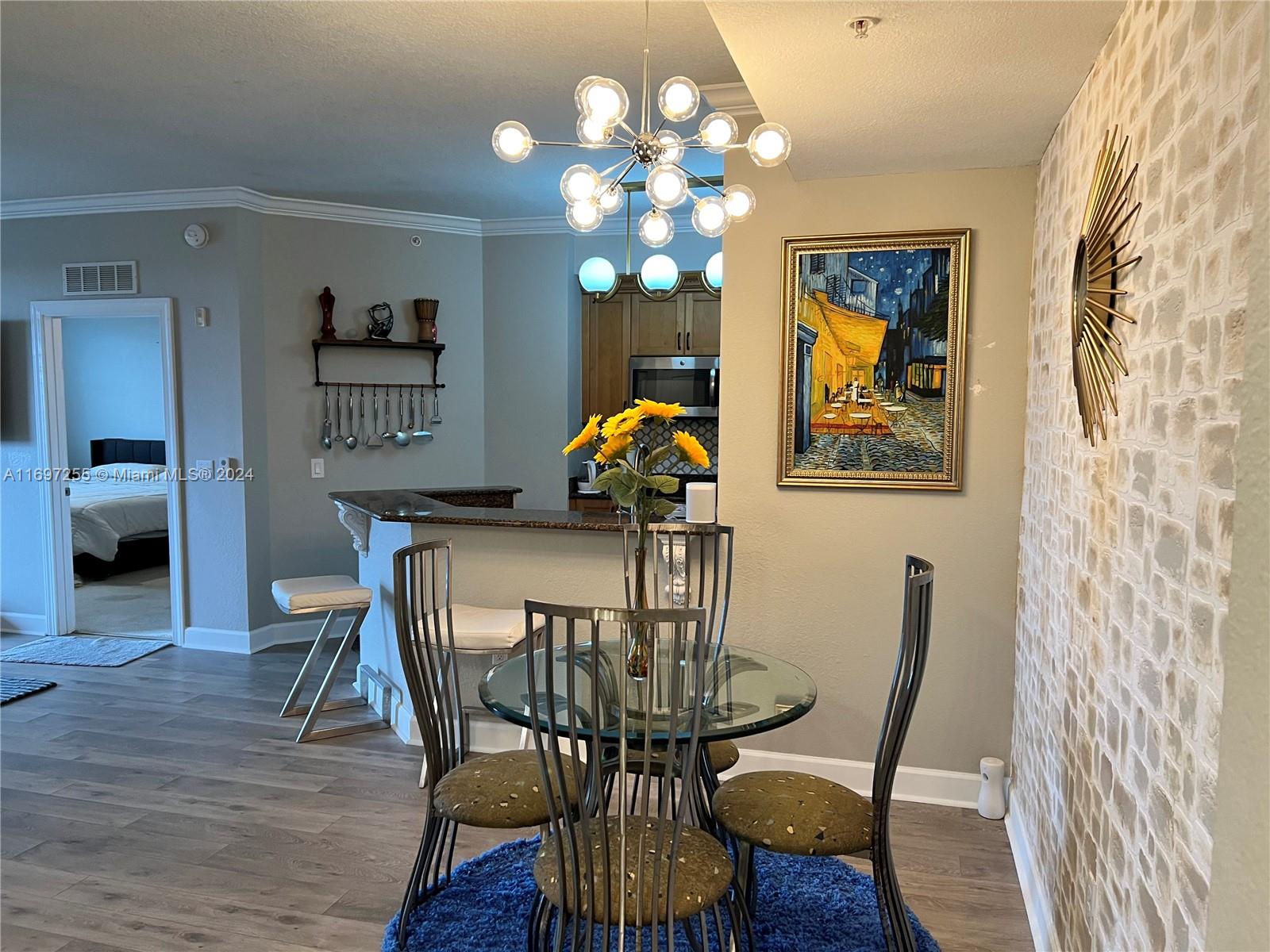VIZCAYA LAKES CONDO - Residential