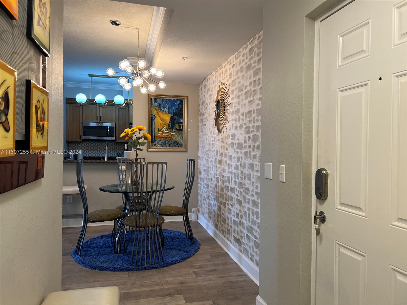 VIZCAYA LAKES CONDO - Residential