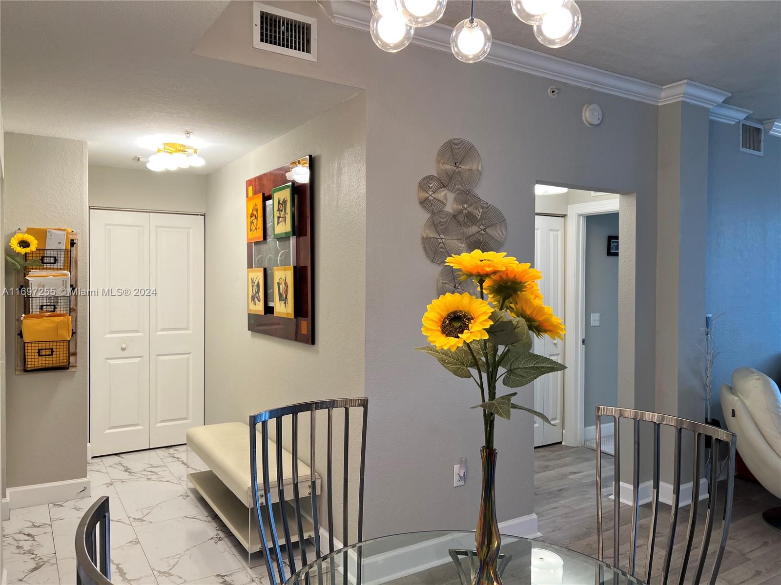 VIZCAYA LAKES CONDO - Residential
