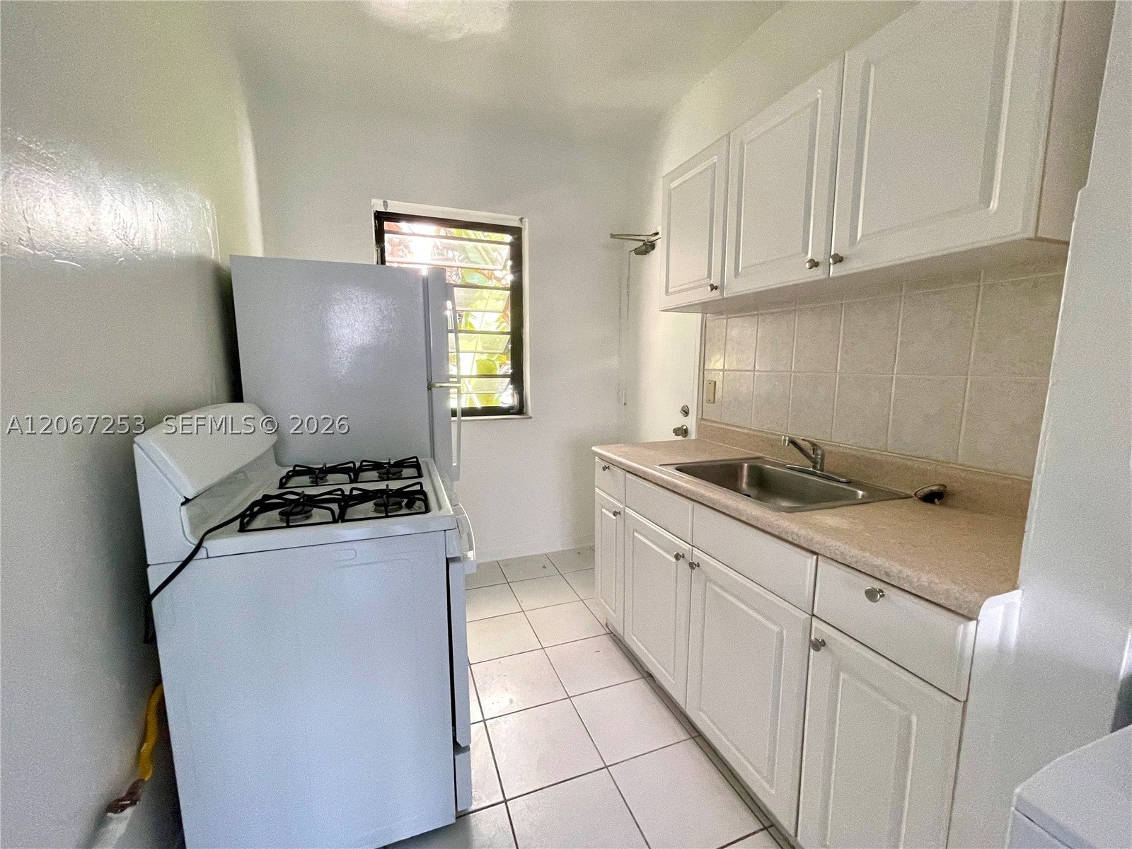411 Meridian Ave 7