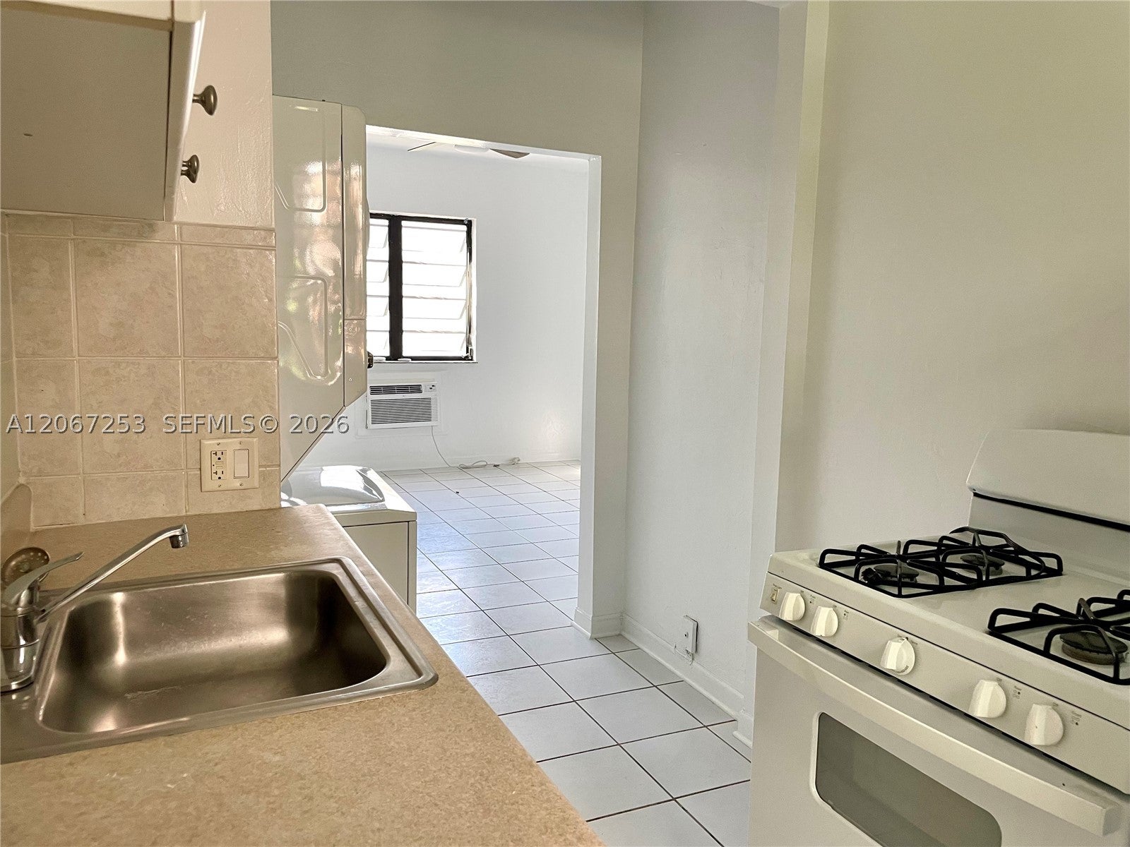 411 Meridian Ave 7