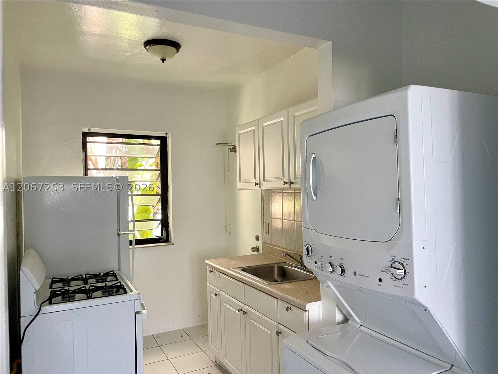411 Meridian Ave 7