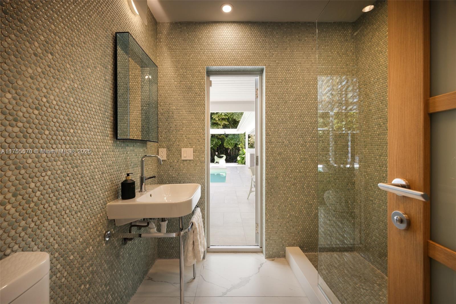 MIAMI SHORES SEC 1 AMD - Residential