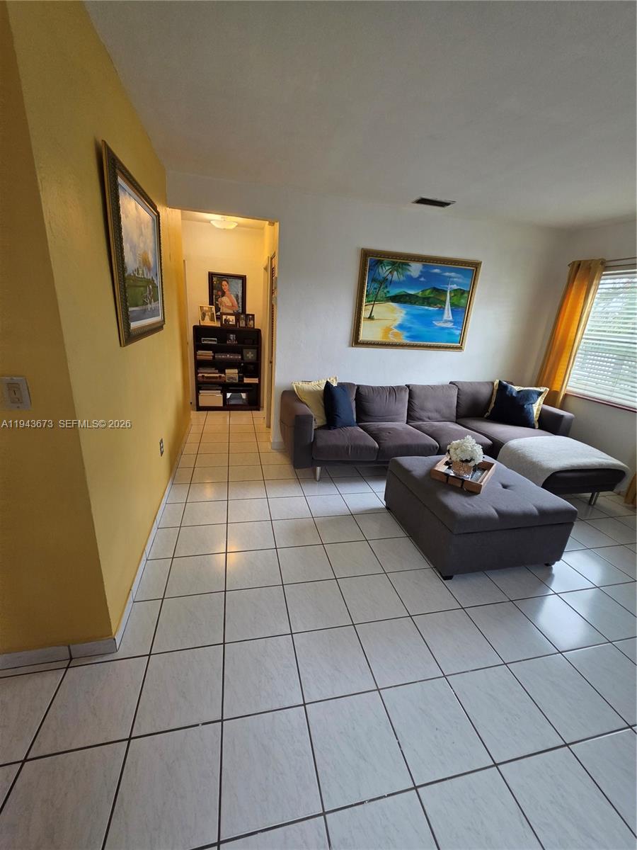 FAIRLAWN - Residential