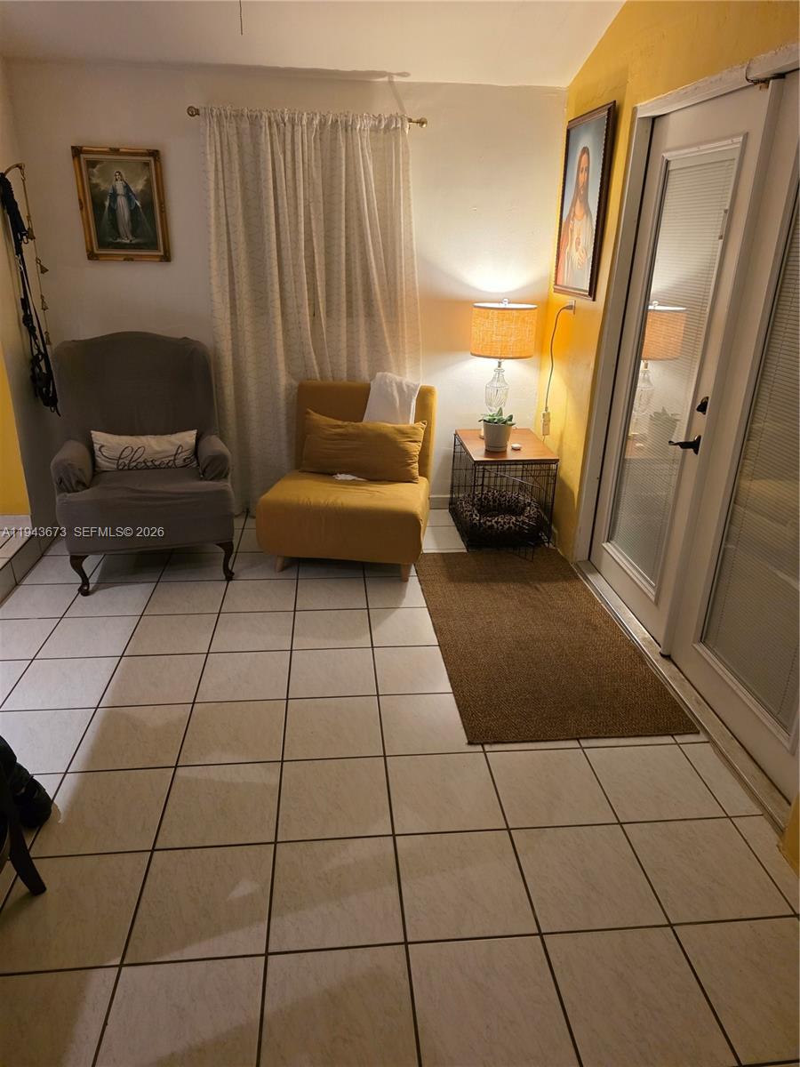 FAIRLAWN - Residential