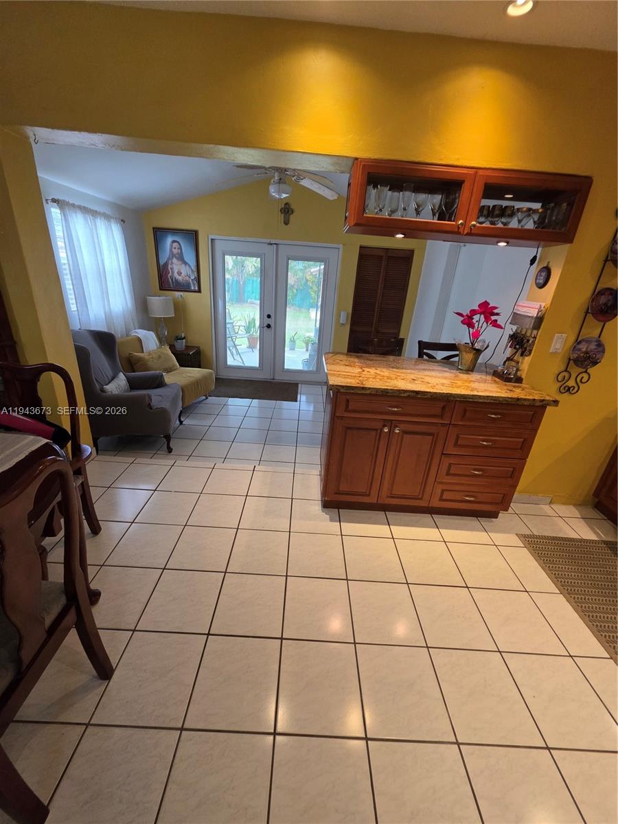 FAIRLAWN - Residential