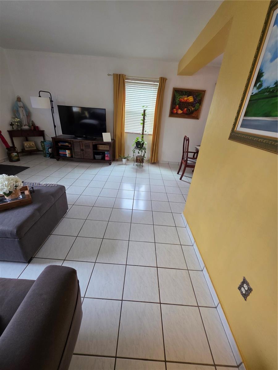 FAIRLAWN - Residential