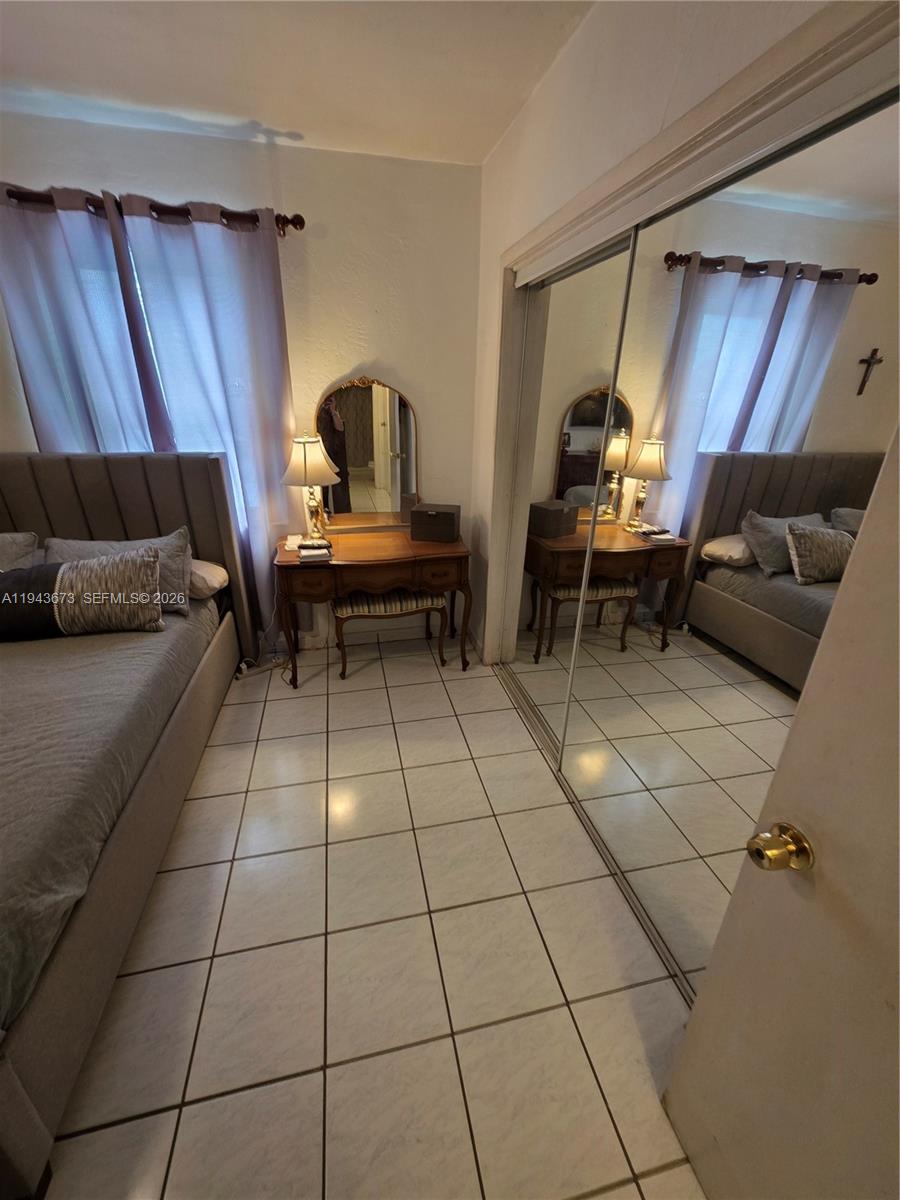 FAIRLAWN - Residential