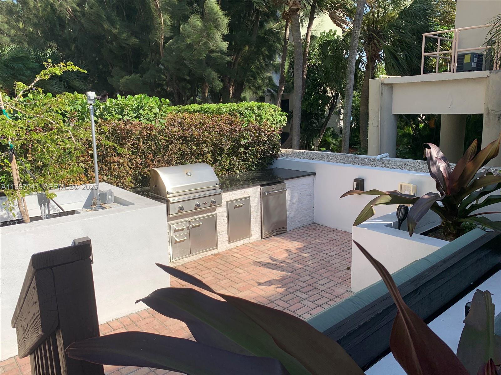 THE PALM BAY YACHT CLUB C - Residential