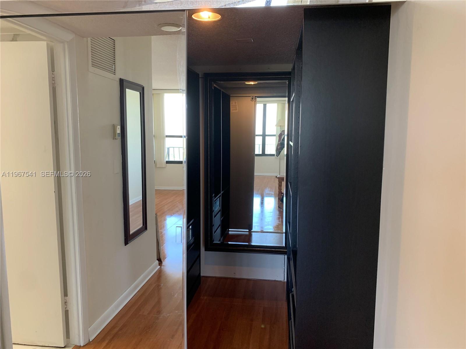 THE PALM BAY YACHT CLUB C - Residential