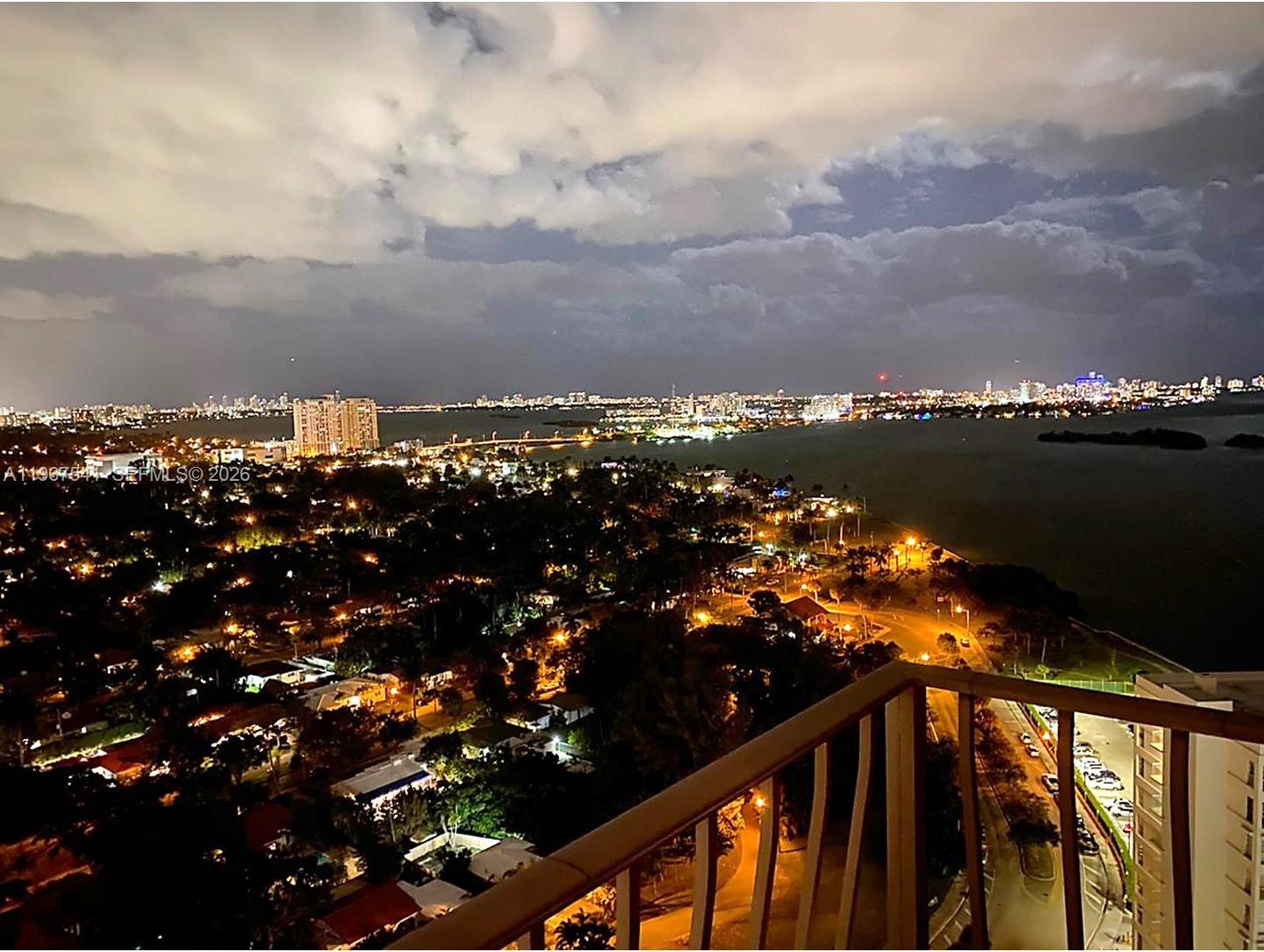 THE PALM BAY YACHT CLUB C - Residential