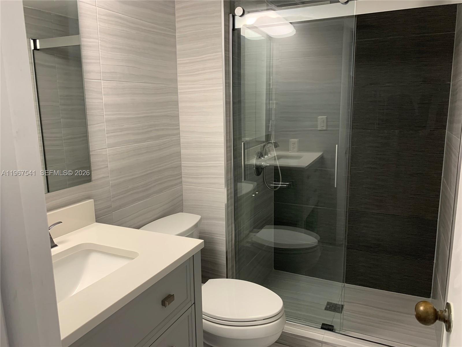 THE PALM BAY YACHT CLUB C - Residential