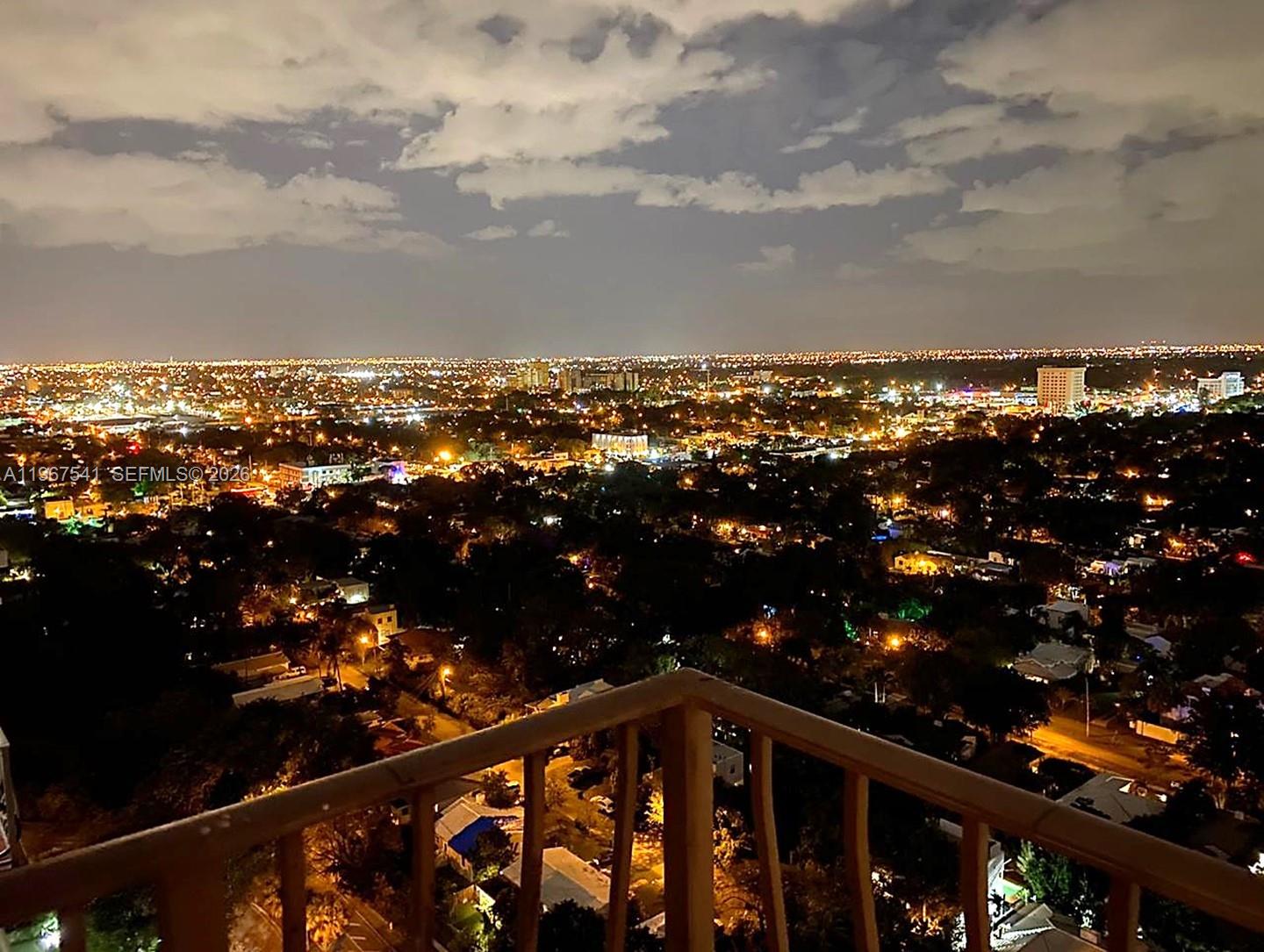 THE PALM BAY YACHT CLUB C - Residential