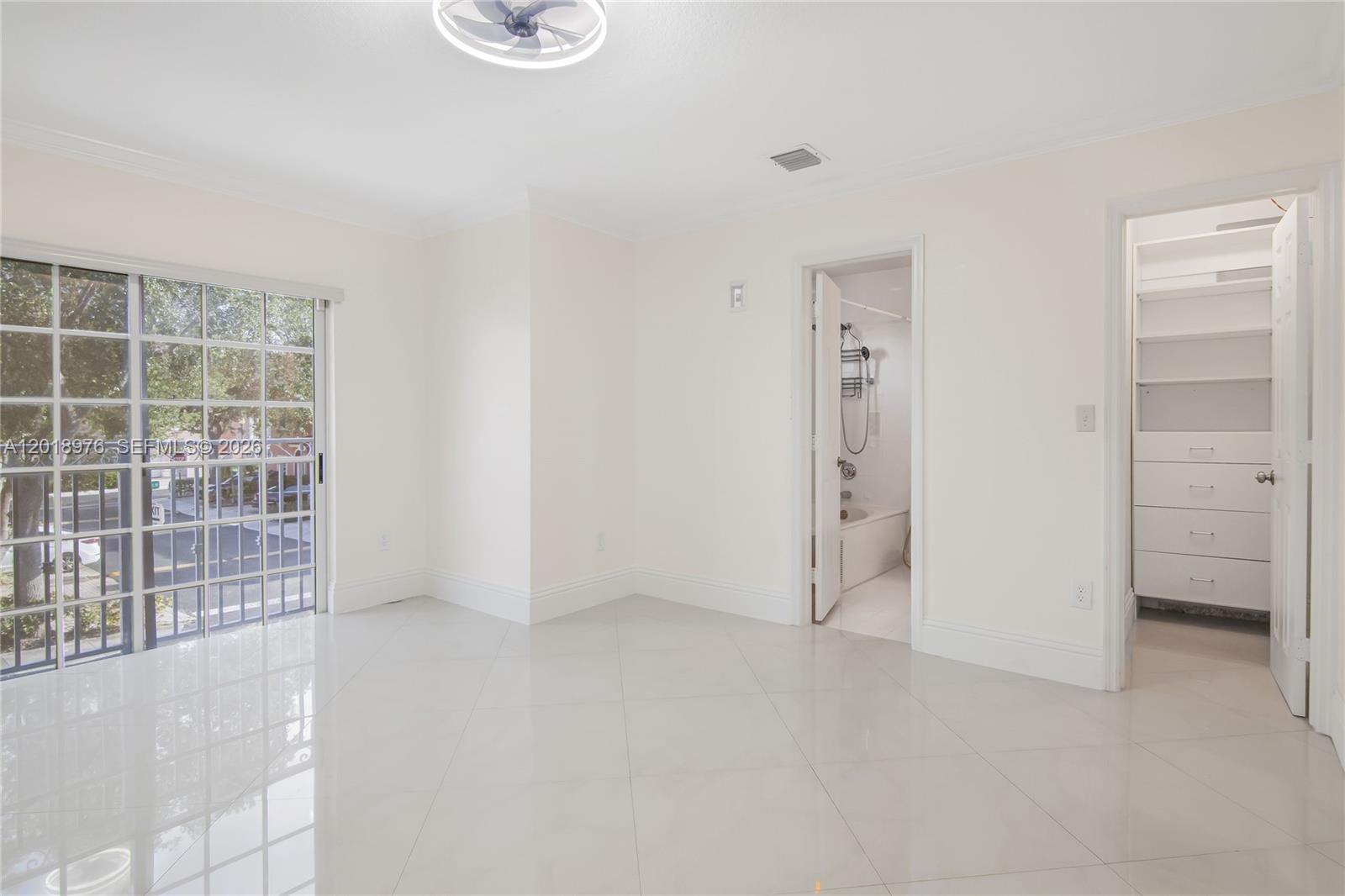 VILLAS OF BARCELONA - Residential