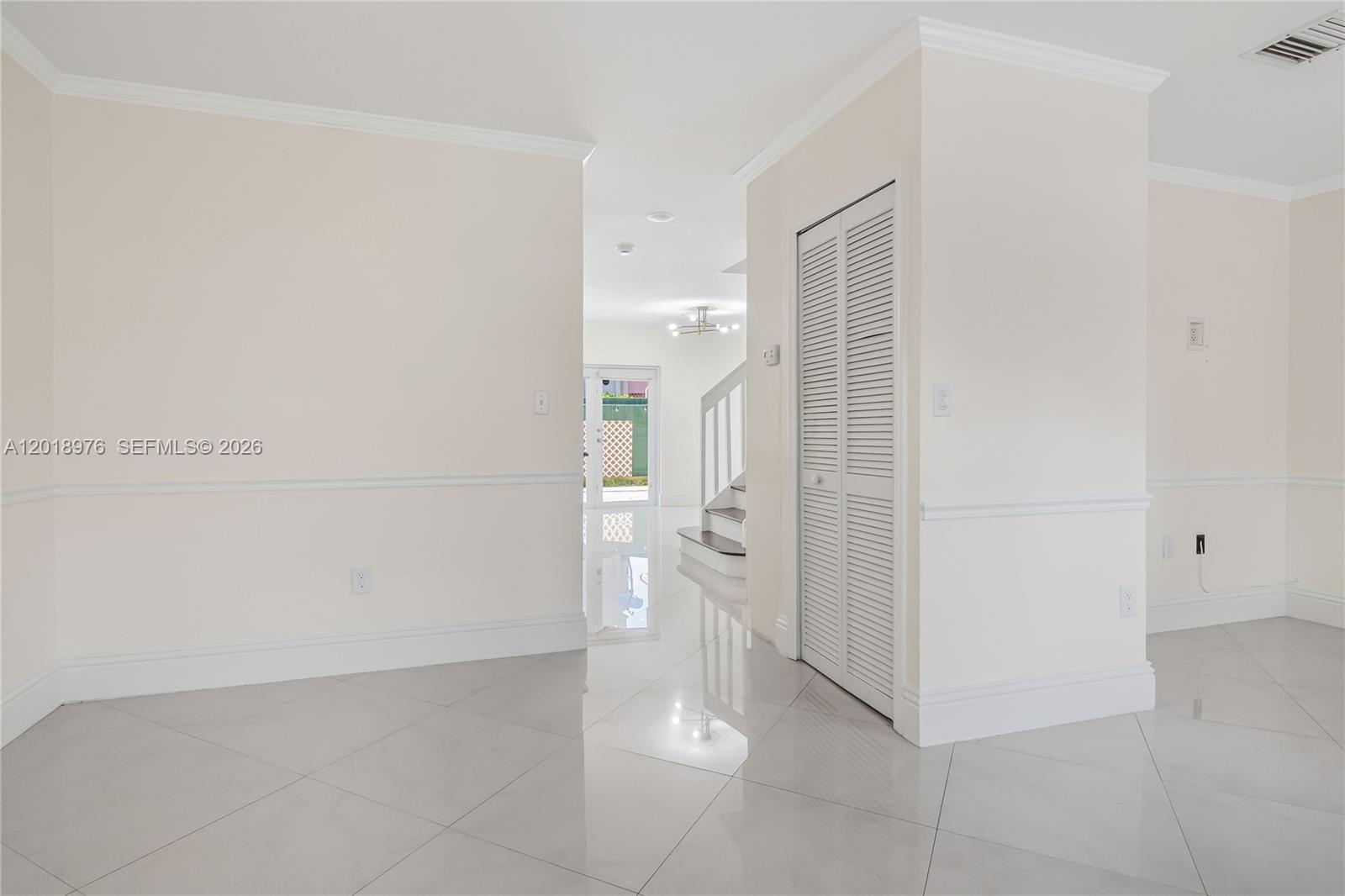 VILLAS OF BARCELONA - Residential