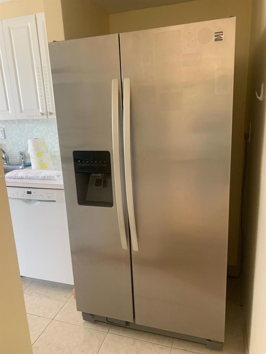 WINSTON TOWERS 100 CONDO - Residential Lease