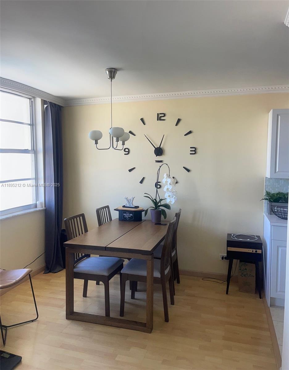 WINSTON TOWERS 100 CONDO - Residential Lease