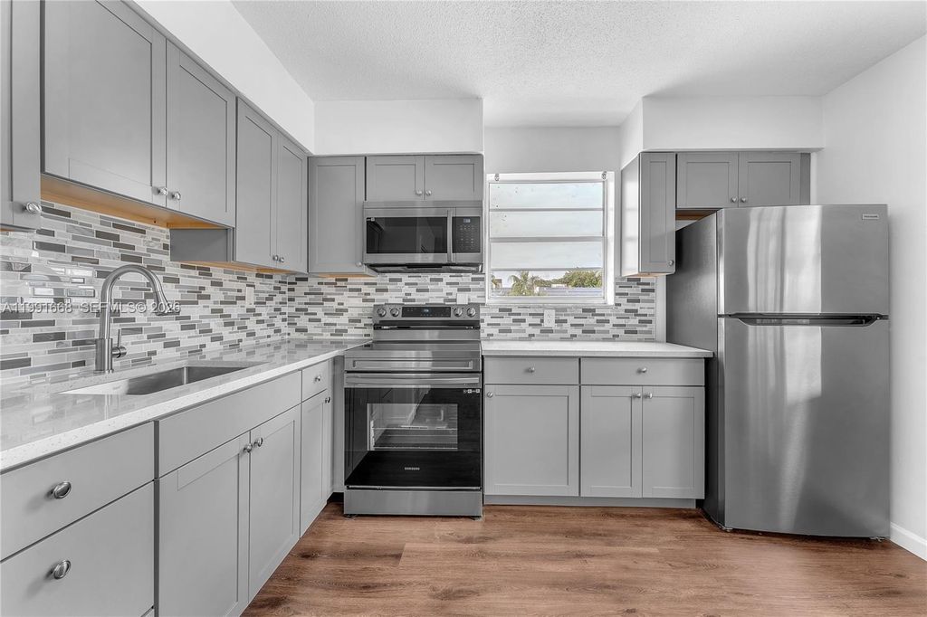 Photo of 3750 SW 59th Ave #3, Davie, FL 33314 (MLS # A11991668)