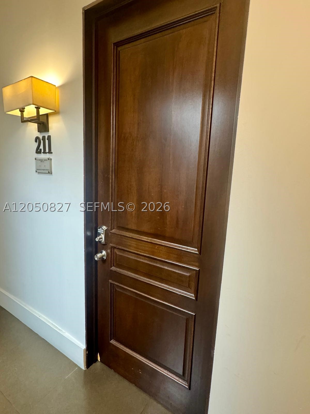 1400 20th St 211 - Image 1