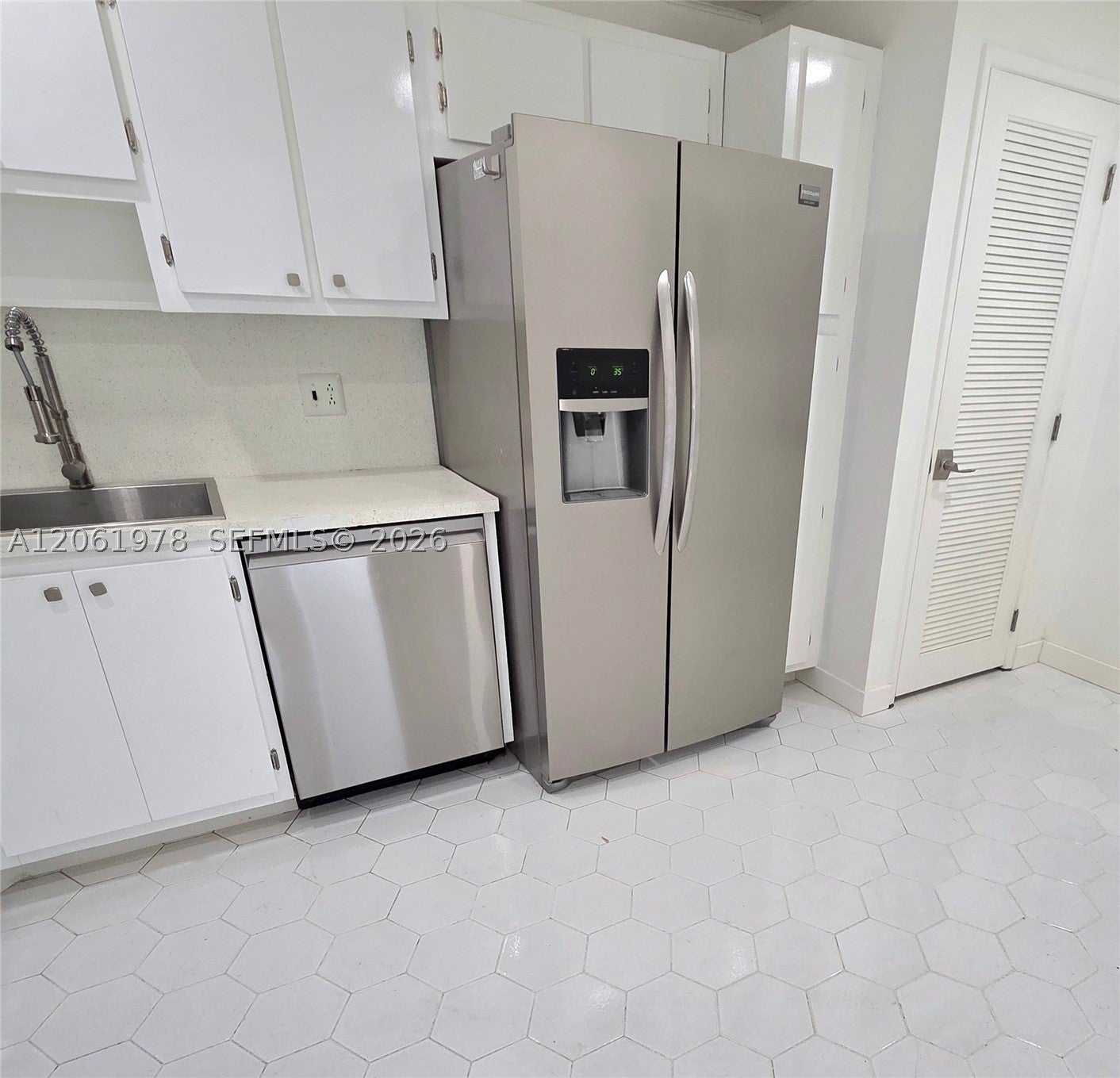 4030 W Palm Aire Dr 407