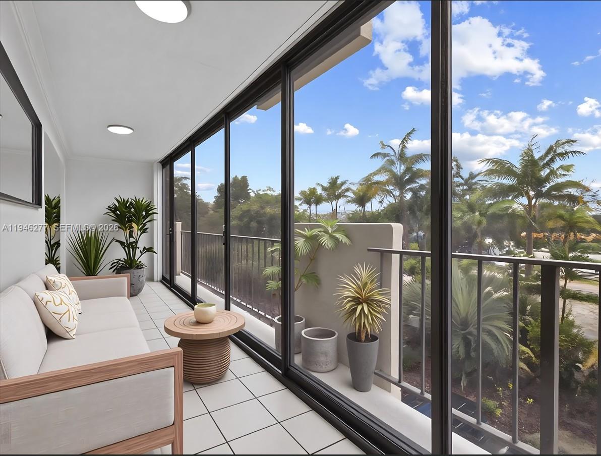 THE PALMS OF KEY BISCAYNE - Residential