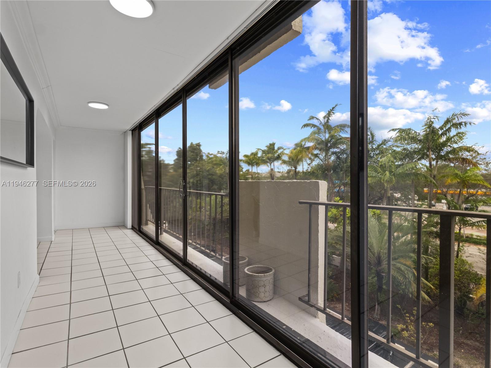 THE PALMS OF KEY BISCAYNE - Residential