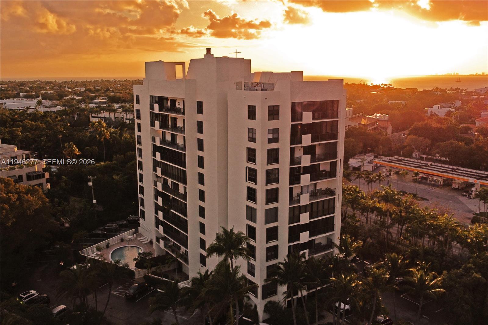 THE PALMS OF KEY BISCAYNE - Residential