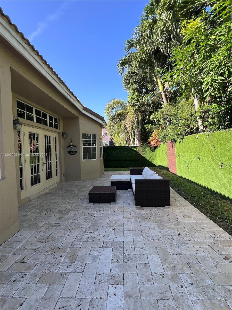 SECTOR 6 - Residential Lease