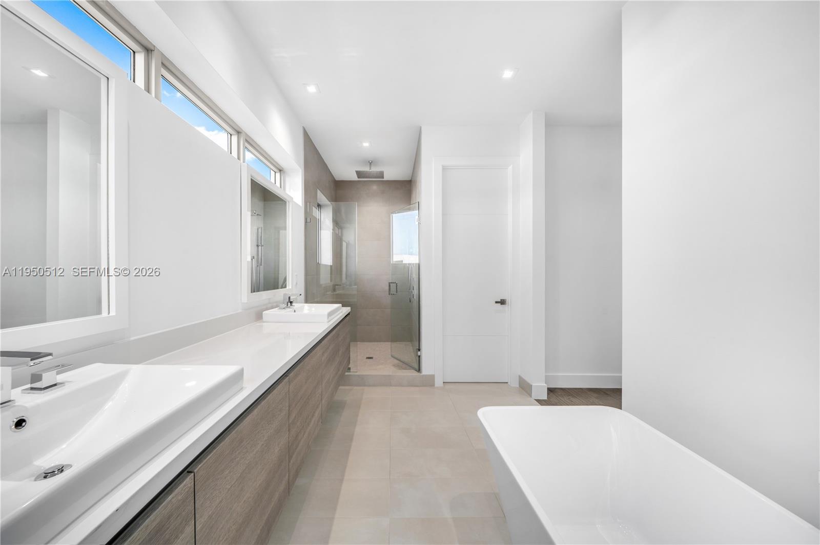 WESTON ESTATES - Residential