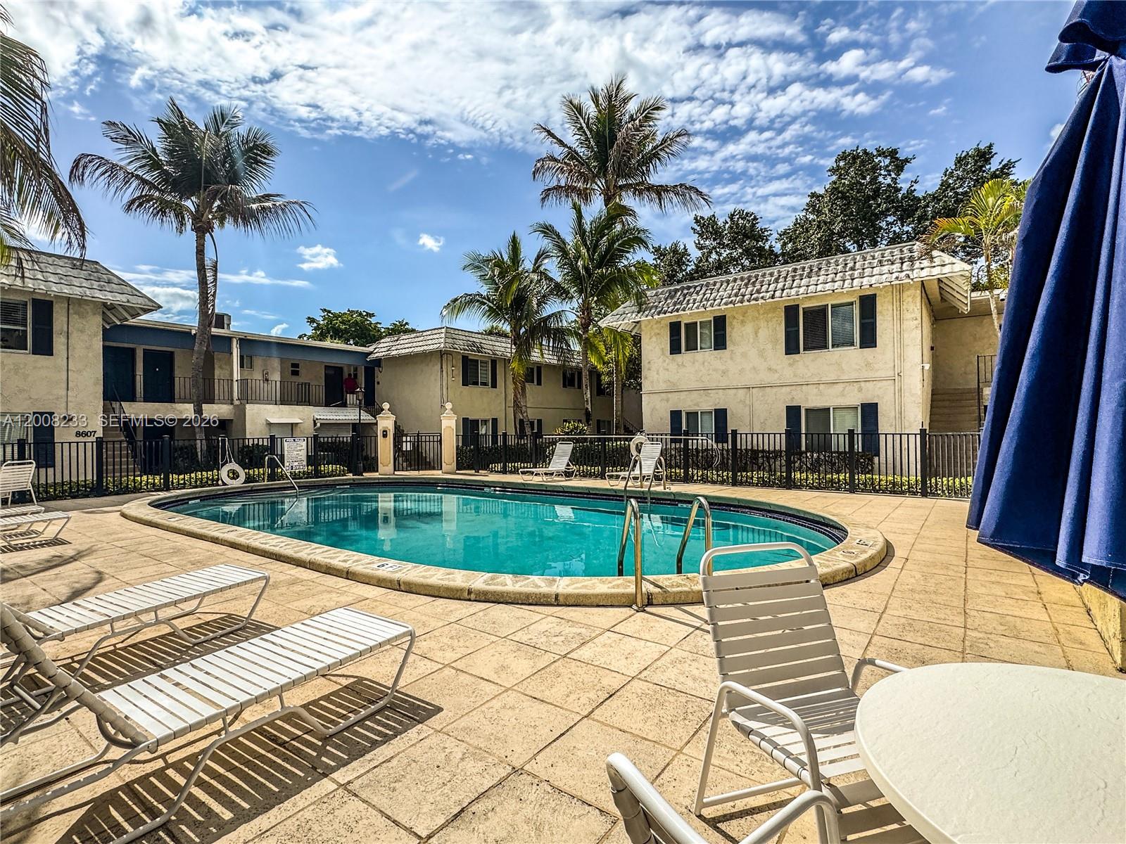 MONTEREY GARDENS OF PINEC - Residential