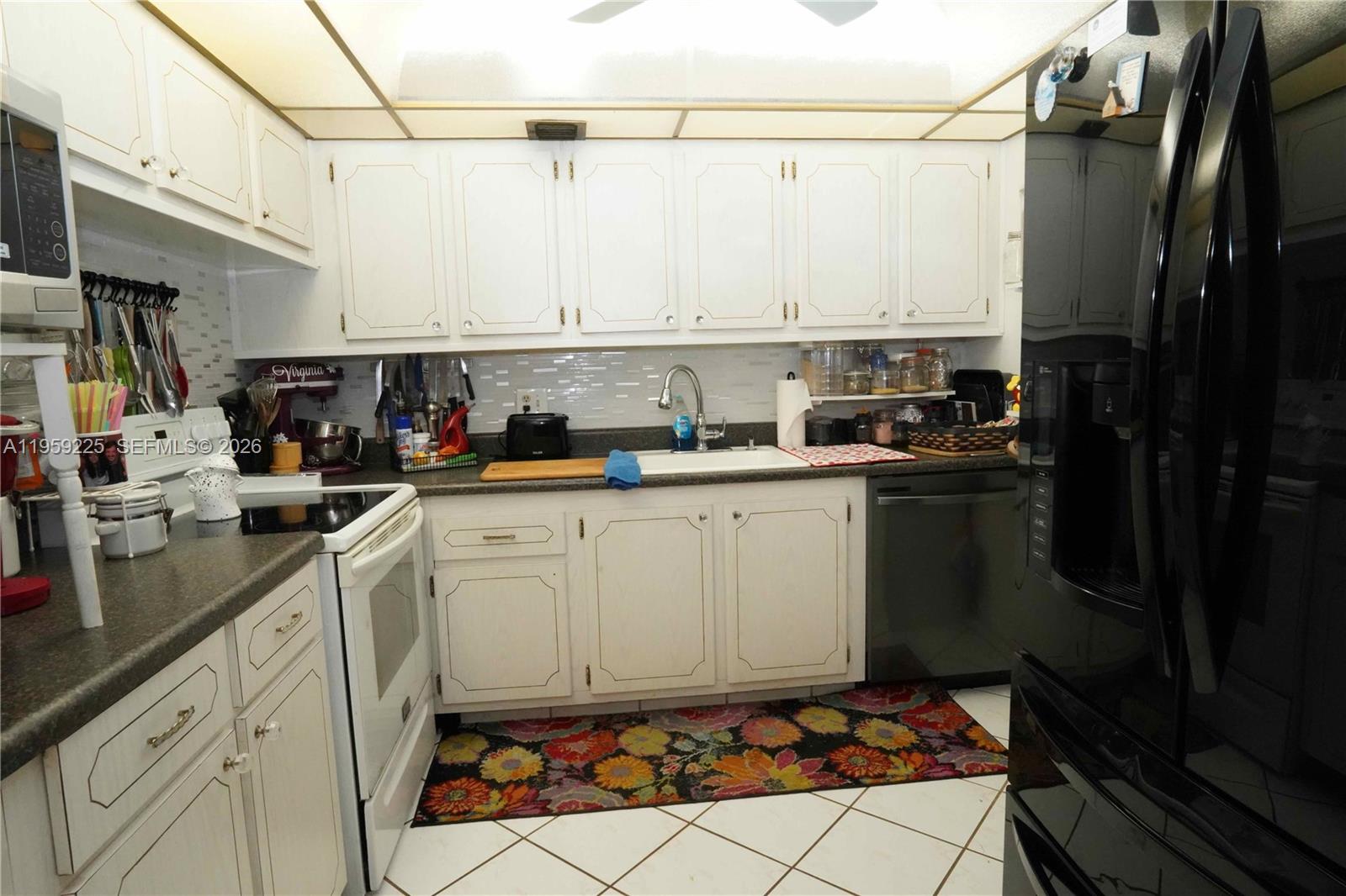 WELLINGTON CONDOS - Residential