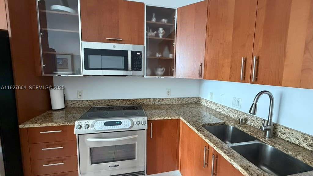 OCEAN MARINE YACHT CLUB C - Residential Lease