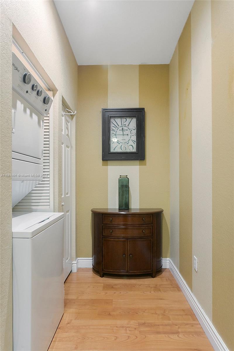 MERRICK PRESERVE CONDO - Residential