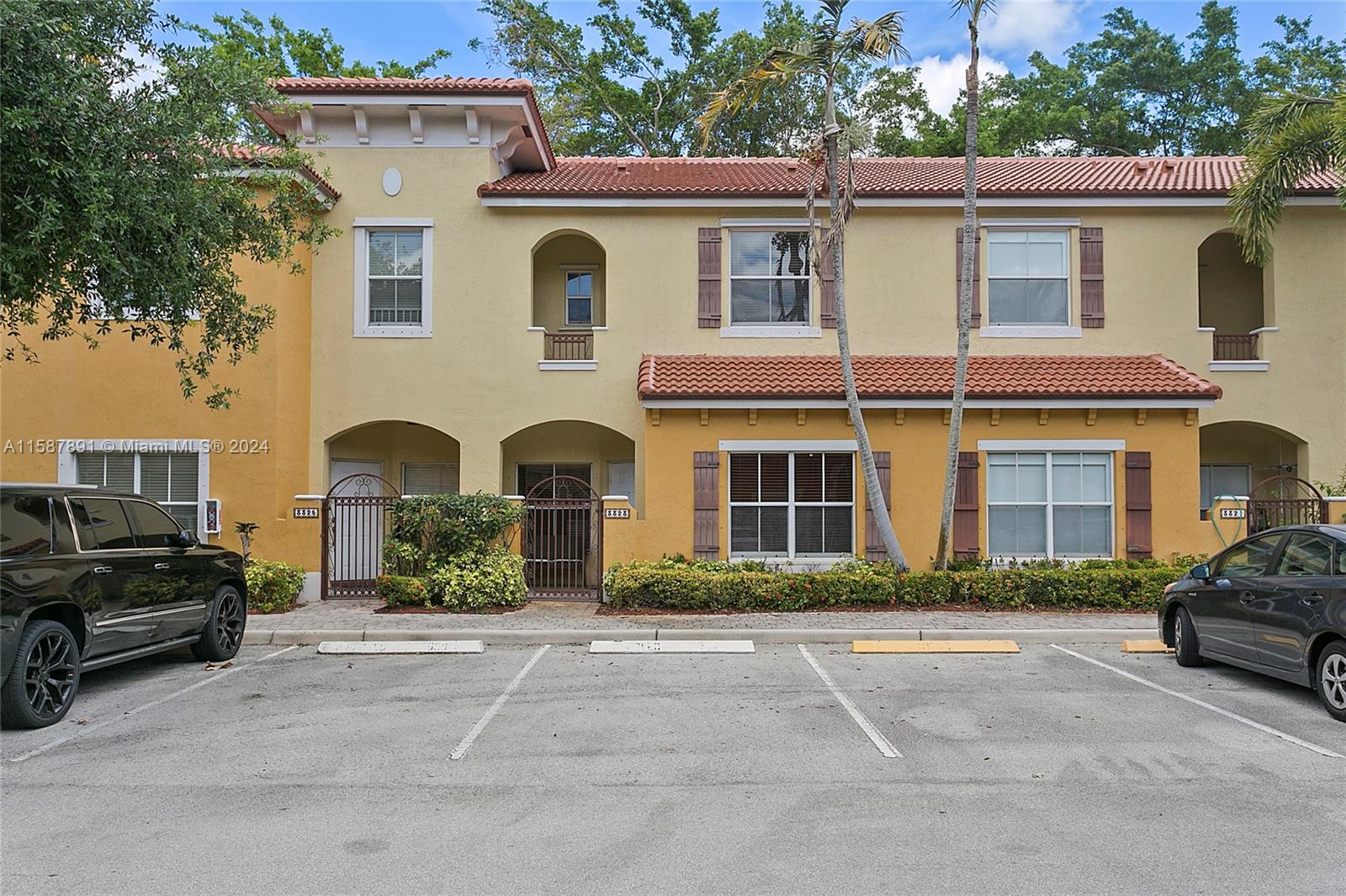 MERRICK PRESERVE CONDO - Residential